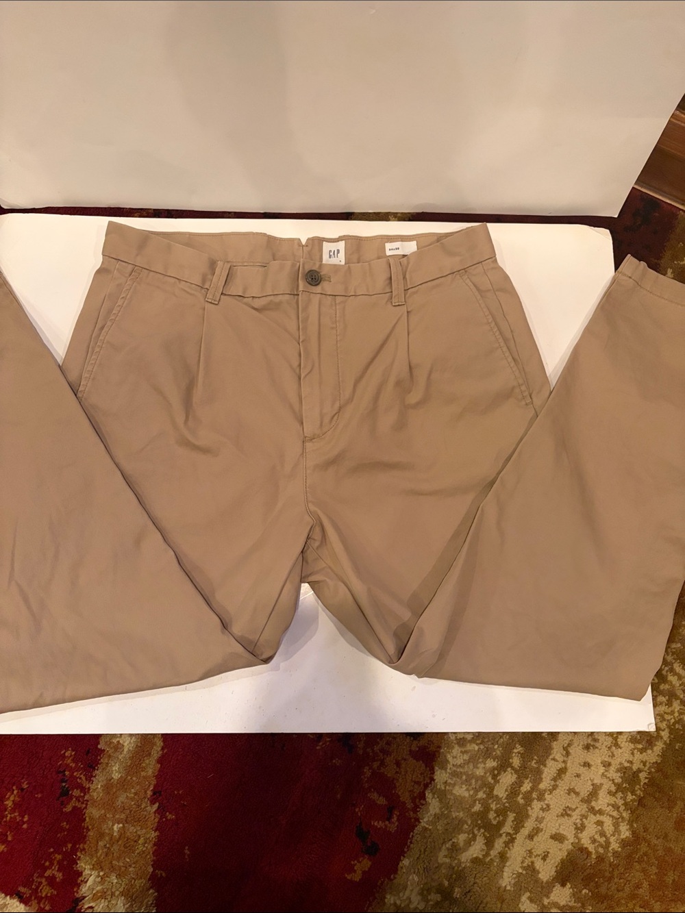 GAP Men’s Khaki/Tan Chino Pants